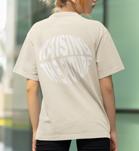 Lade das Bild in den Galerie-Viewer, Raising the Future Organic Oversized T-Shirt
