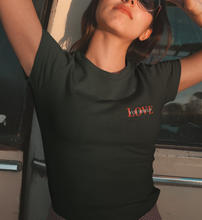 Lade das Bild in den Galerie-Viewer, LOVE YOURSELF Premium Organic T-Shirt
