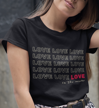 Lade das Bild in den Galerie-Viewer, Love is the answer Premium Organic T-Shirt
